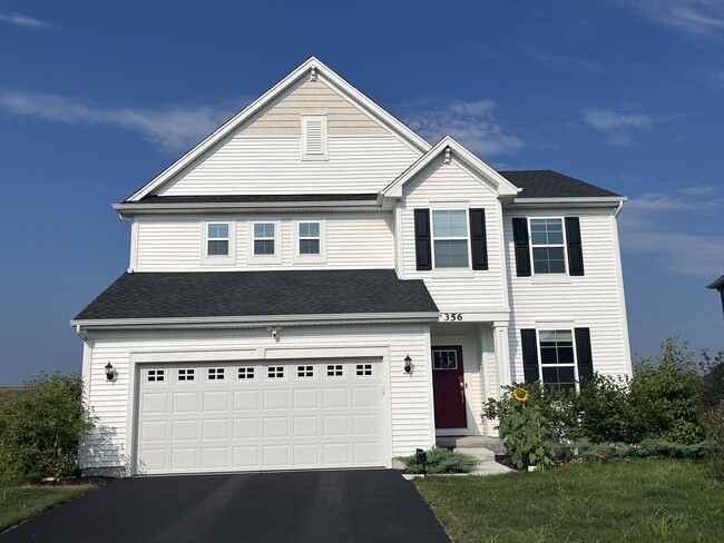 Building Photo - 356 S Pointe Ave Rental