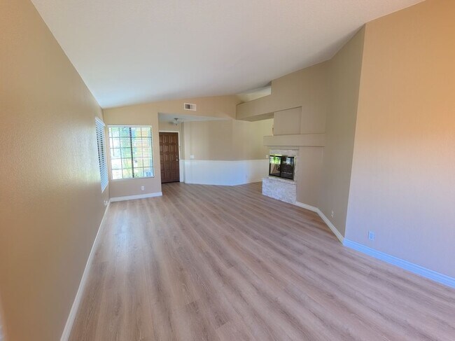 Photo - 30288 Mersey Ct