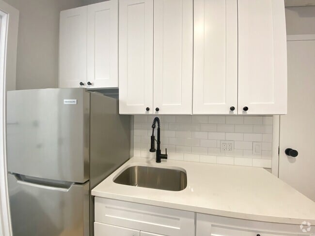 Building Photo - 51 Wall Street Unit 5 Rental
