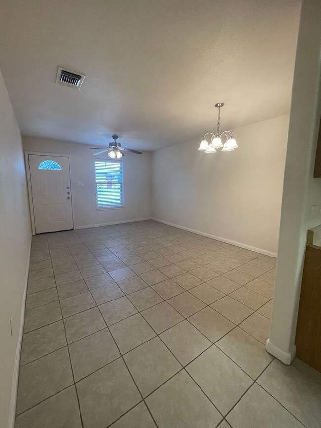 Photo - 1120 Indian Holw