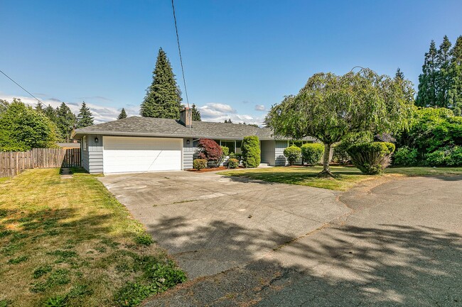 Freshly Remodeled Burien Rambler - Freshly Remodeled Burien Rambler House
