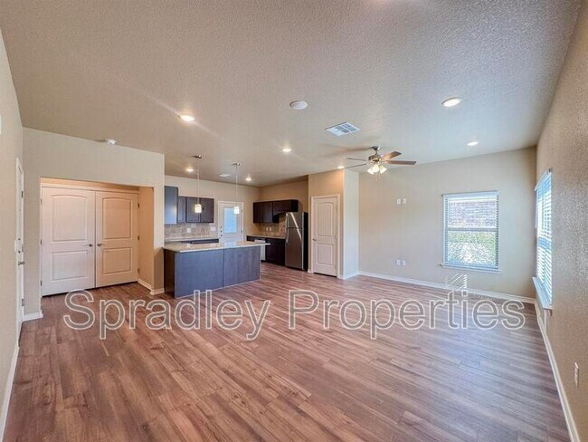 Photo - 1011B Laurel Dr