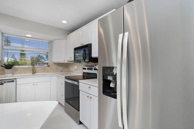 27 Pebble Beach Blvd