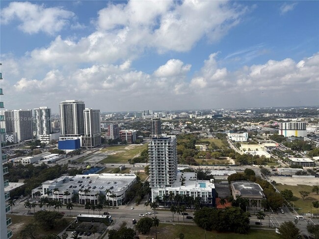 Photo - 1800 N Bayshore Dr Unidad 3508 Rental
