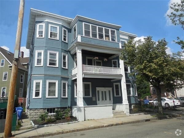 Building Photo - 17 Ames St Unit 1 Rental