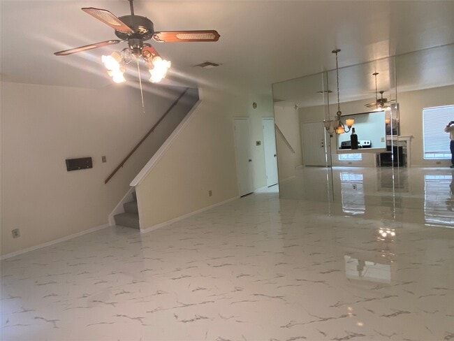 Building Photo - 2856 Holly Hall St Unit 2856