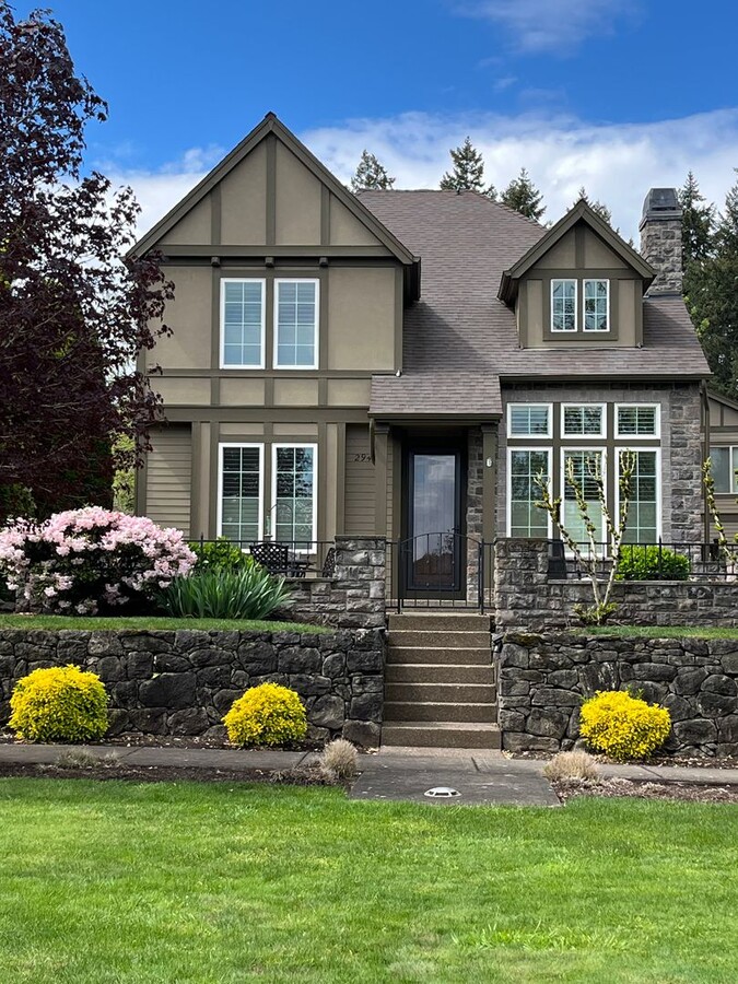 Photo - Charming 3 Bedroom Villebois Home with Loft, A/C, Designer Finishes and Community Pool!