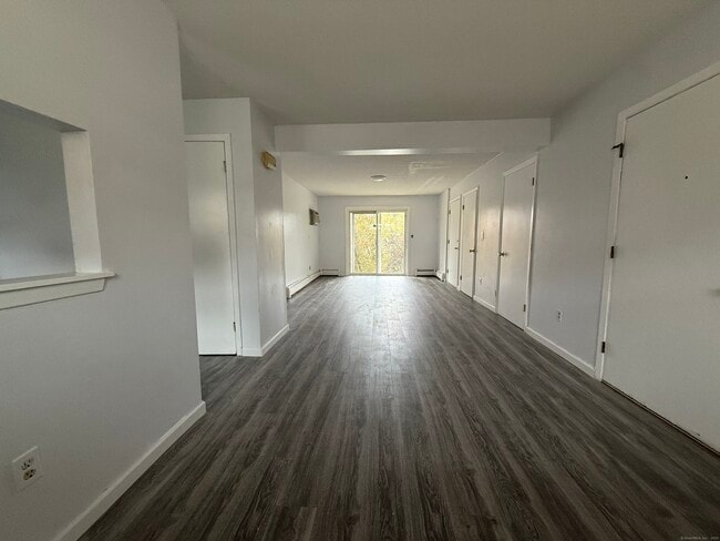 Photo - 226 Laurel St Unidad APT 14