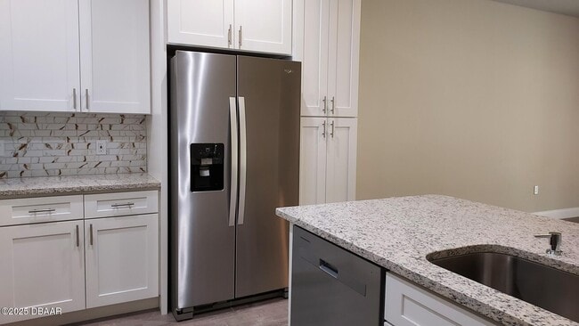 Photo - 44 Regency Dr