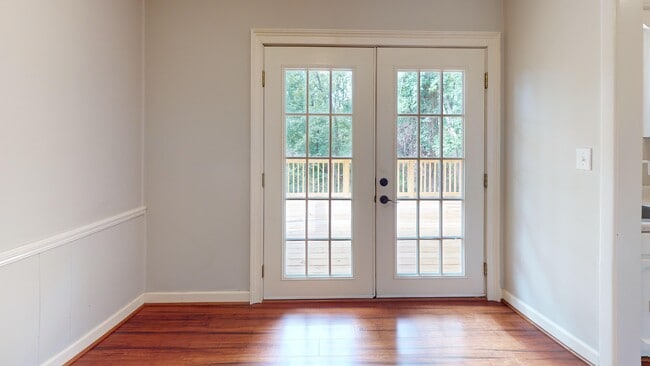 Photo - 2645 Southbury Cir