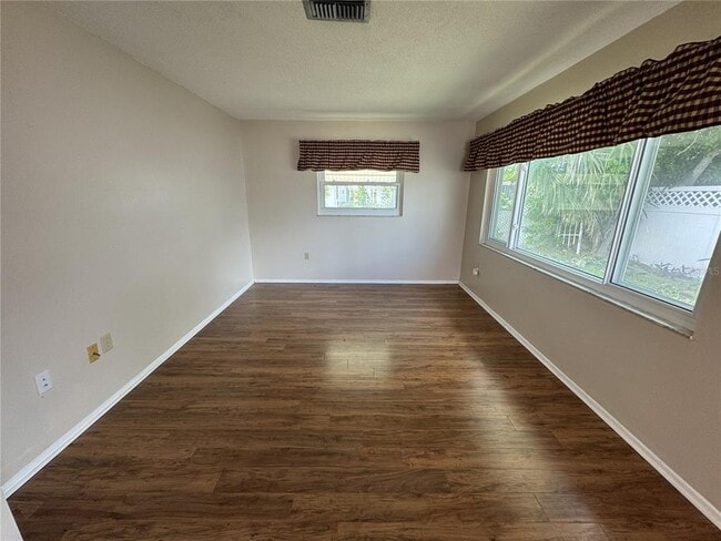 Photo - 517 Mt Vernon Dr