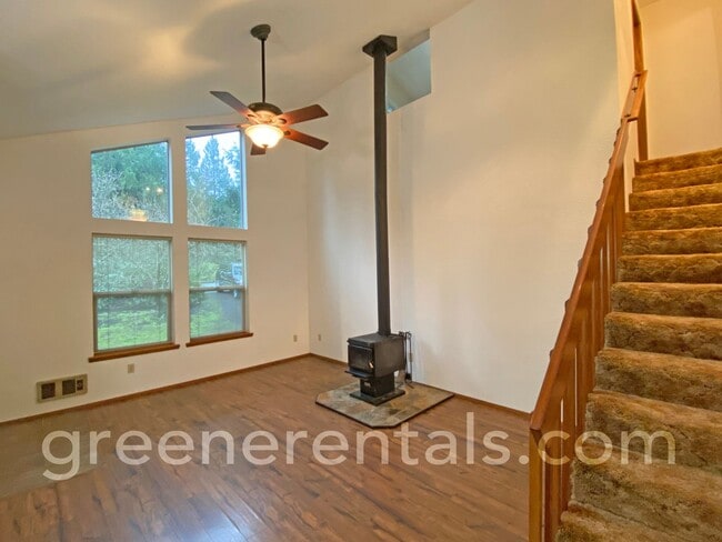 Photo - 1238 Irving St SW