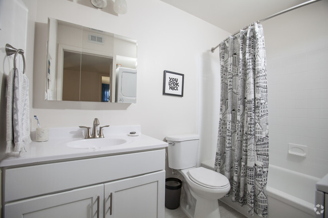 Newly Renovated Bathroom - Quail Ridge Rental