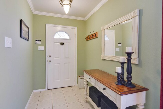 Photo - 129 S Willow Way