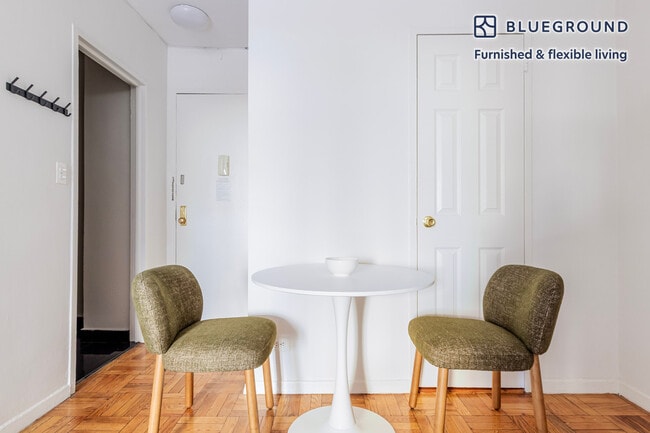 Photo - 300 E 46th St Unidad FL8-ID2164