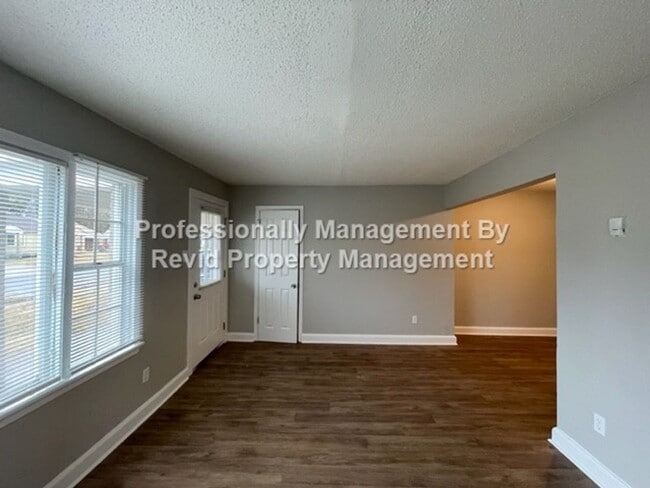 Photo - 170 Eastview Dr Unit 170