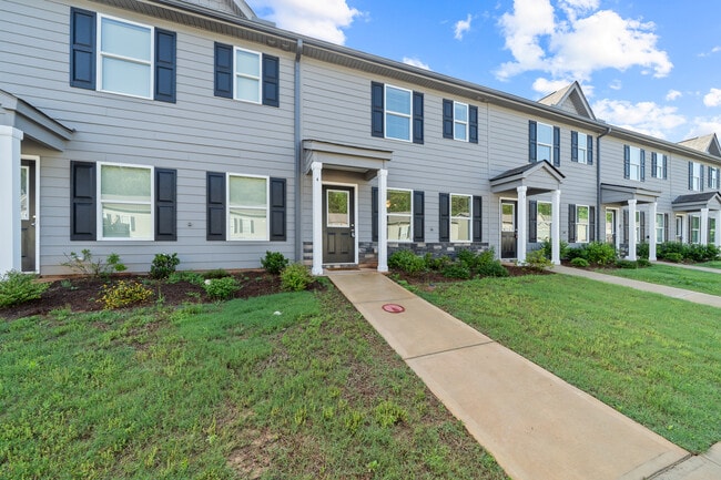 Photo - 100 Lakeview Estates Dr Townhome