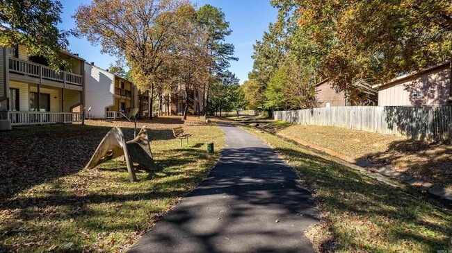 Photo - 101 Pine Forest Dr