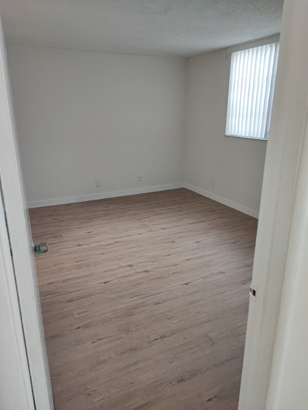 Photo - 3181 W Hallandale Beach Blvd Unidad 304