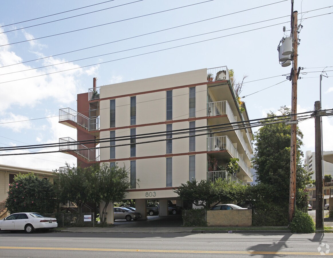 Photo - 803 Isenberg St Apartments