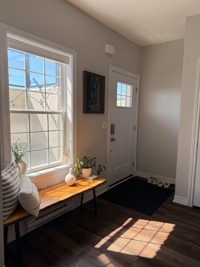 Photo - 480 Lonsberry Dr