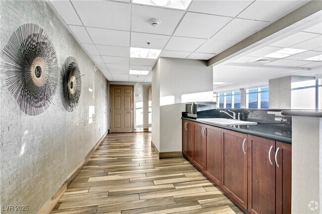 Building Photo - 150 S Las Vegas Blvd Unit 1506 Rental