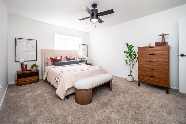 ReNew on Ridgewood Apartments