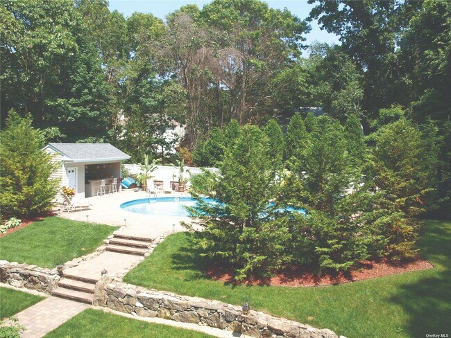 355 Windjammer Dr
