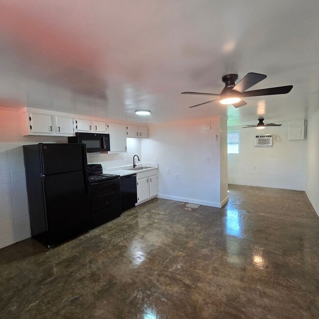 Photo - 3204 Johnson St Unit Apartment C