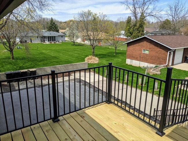 Porch - 128 S Main St