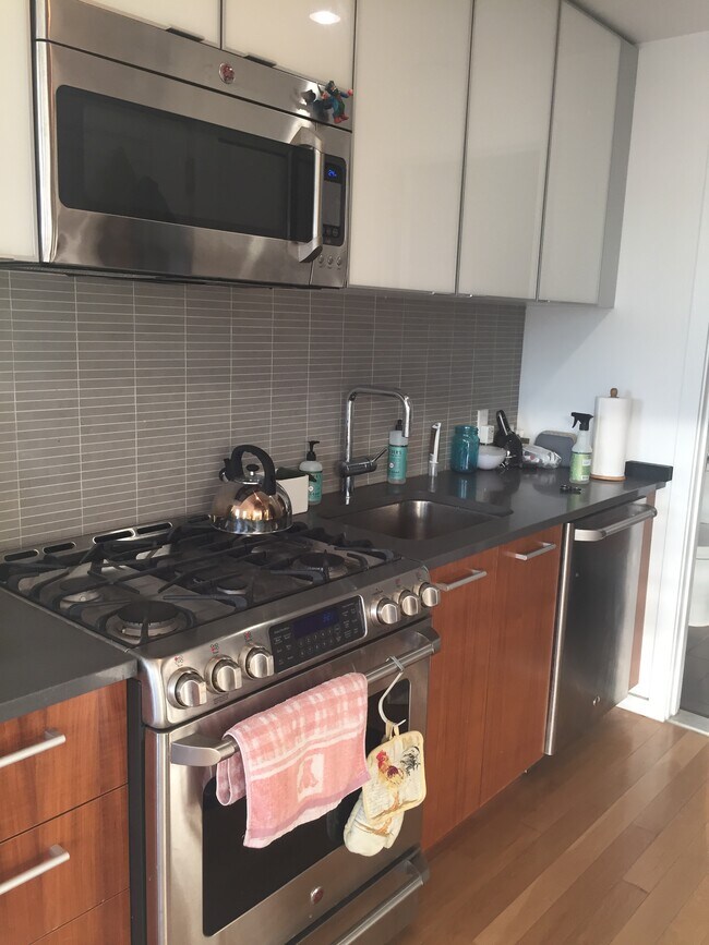 Photo - 109 3rd St Unit 4