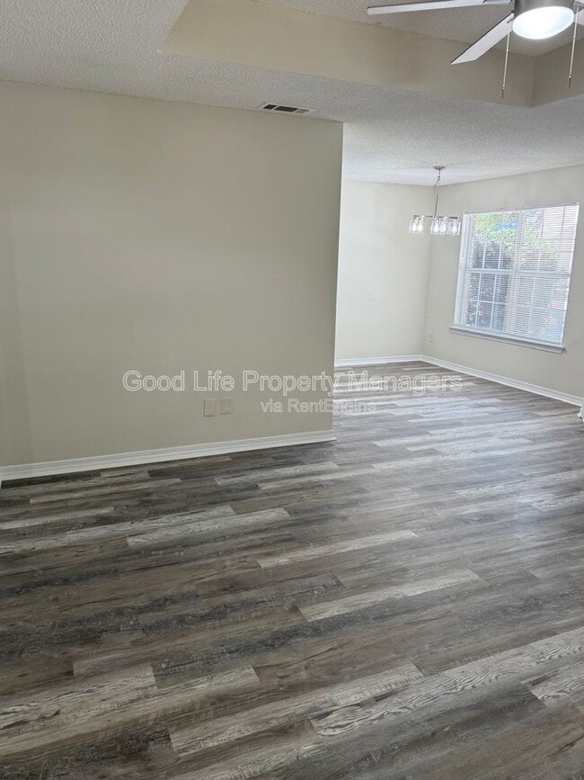 Photo - 9980 Bowman Ave