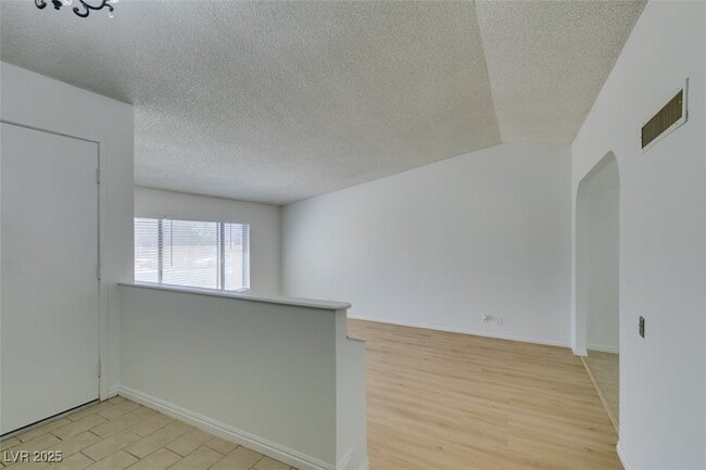 Photo - 5656 Maceta Ave