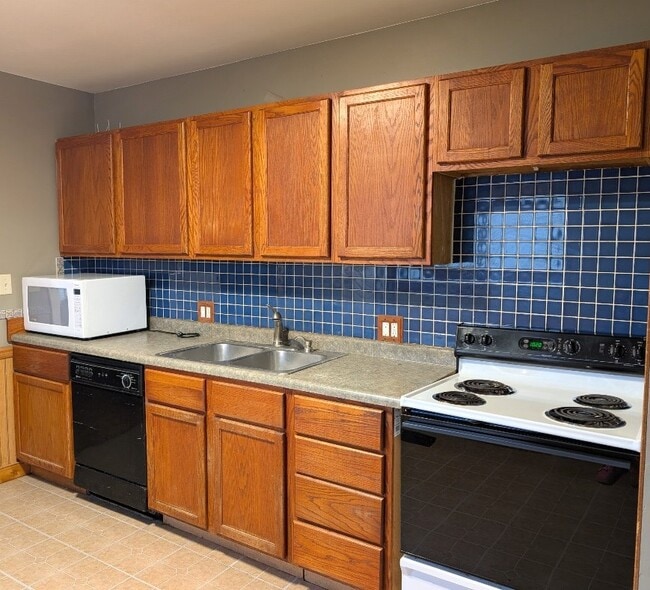 Photo - 211 Lincoln Ave