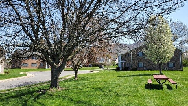 Georgetown Manor Apartments
