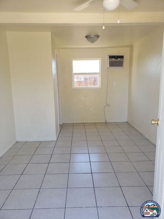 271 W 3rd St Unidad 3
