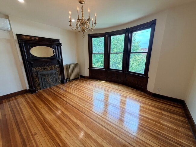 Building Photo - 153 Myrtle Ave Unit Apt 2