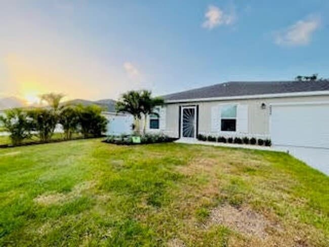 PORT ST LUCIE BEAUTY - PORT ST LUCIE BEAUTY House