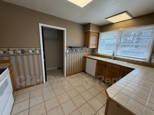 Photo - 1837 Wyoming Ave