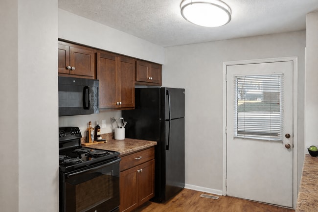 Foote Hills Apartments - Grand Rapids, MI