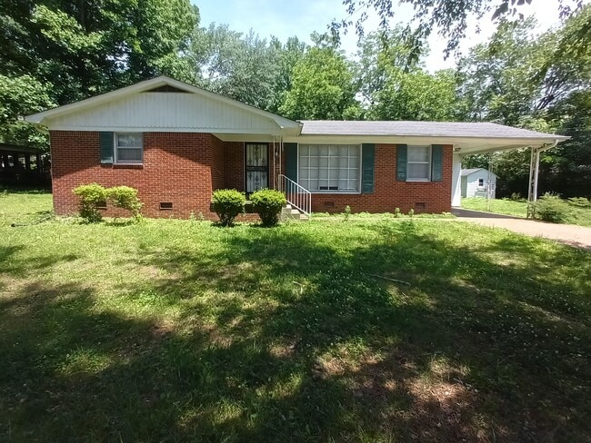 Building Photo - 23 Sequoia Dr
