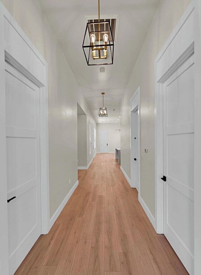 Photo - Beautiful 3 bedroom / 3 bath house available now!