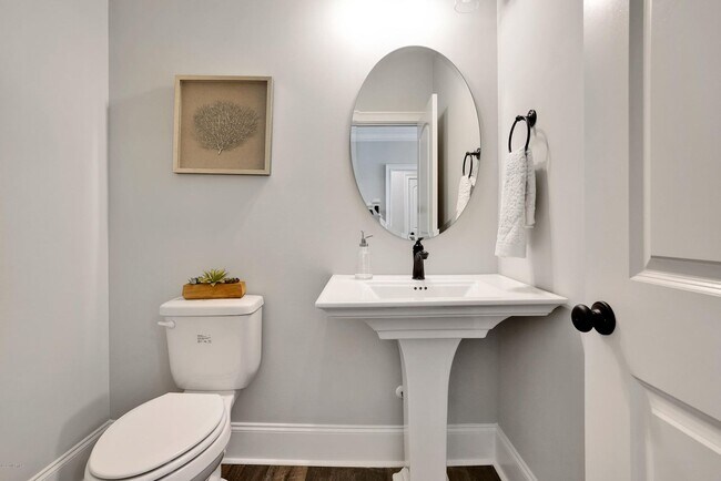 Photo - Summerhouse on Everett Bay Home Available!