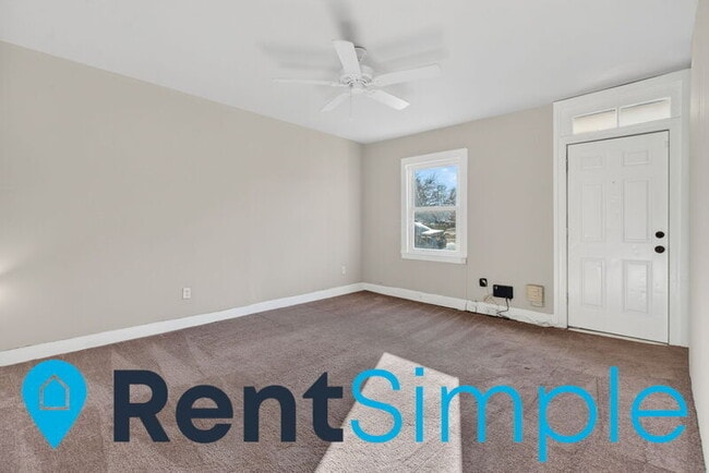 Photo - 317 Prince Edward St