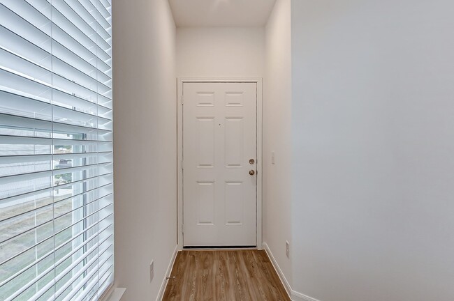 Photo - 17610 Calabash Dr