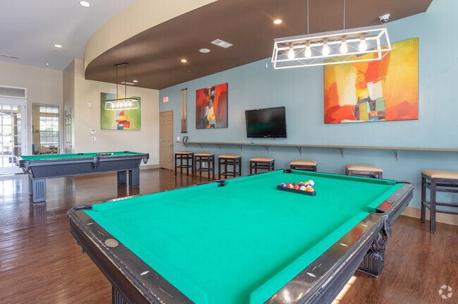 Salón social - Independence Place West Fayetteville