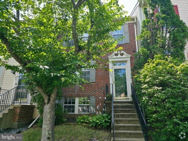 Building Photo - 705 Pine Drift Dr Rental