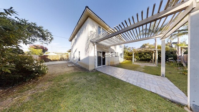 Photo - 4756 63rd St