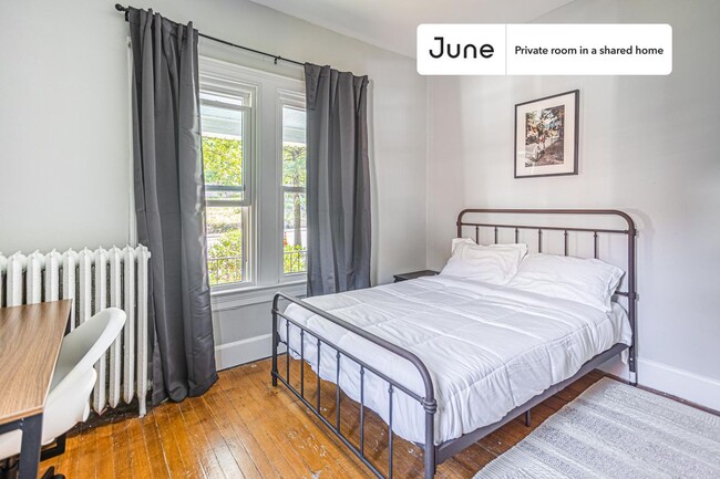 Building Photo - Private bedroom in 6 bed/3 bath Home Unit C