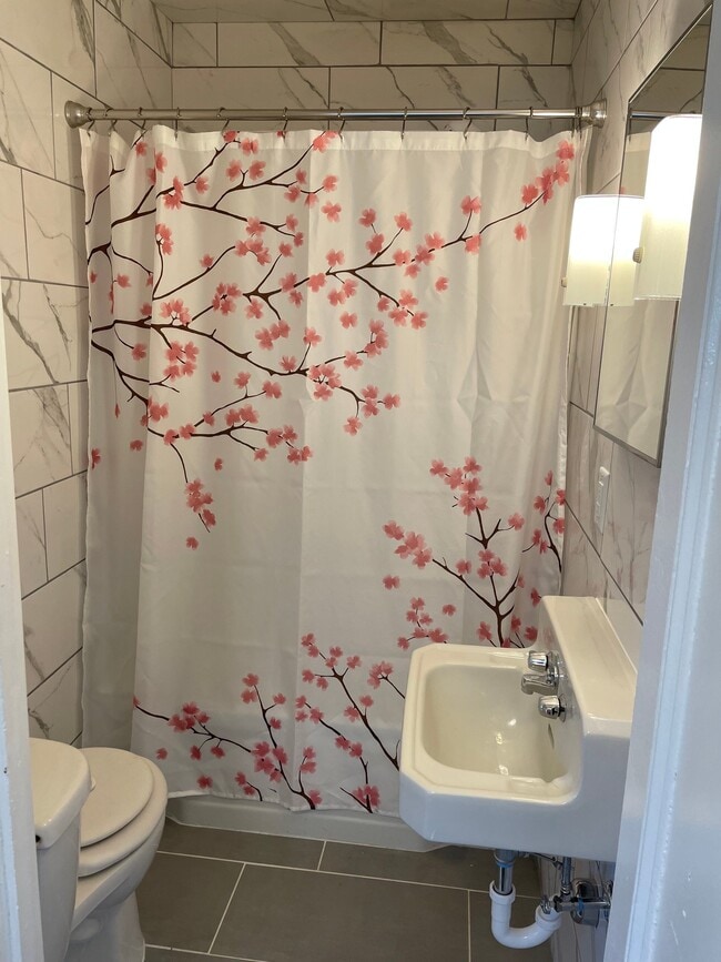 Photo - 319 2nd St